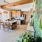 Casa Manalva Ocean View Penthouse In Walled City