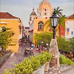 Casa Manalva Ocean View Penthouse In Walled City