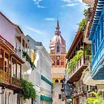 Casa Manalva Ocean View Penthouse In Walled City